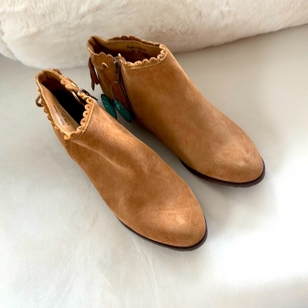 NWT JACK ROGERS BOOTIES